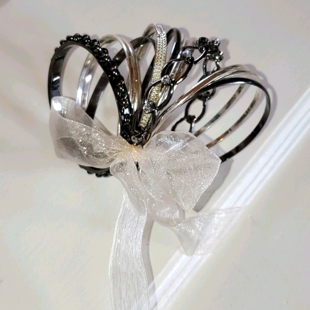 Fashion bracelets